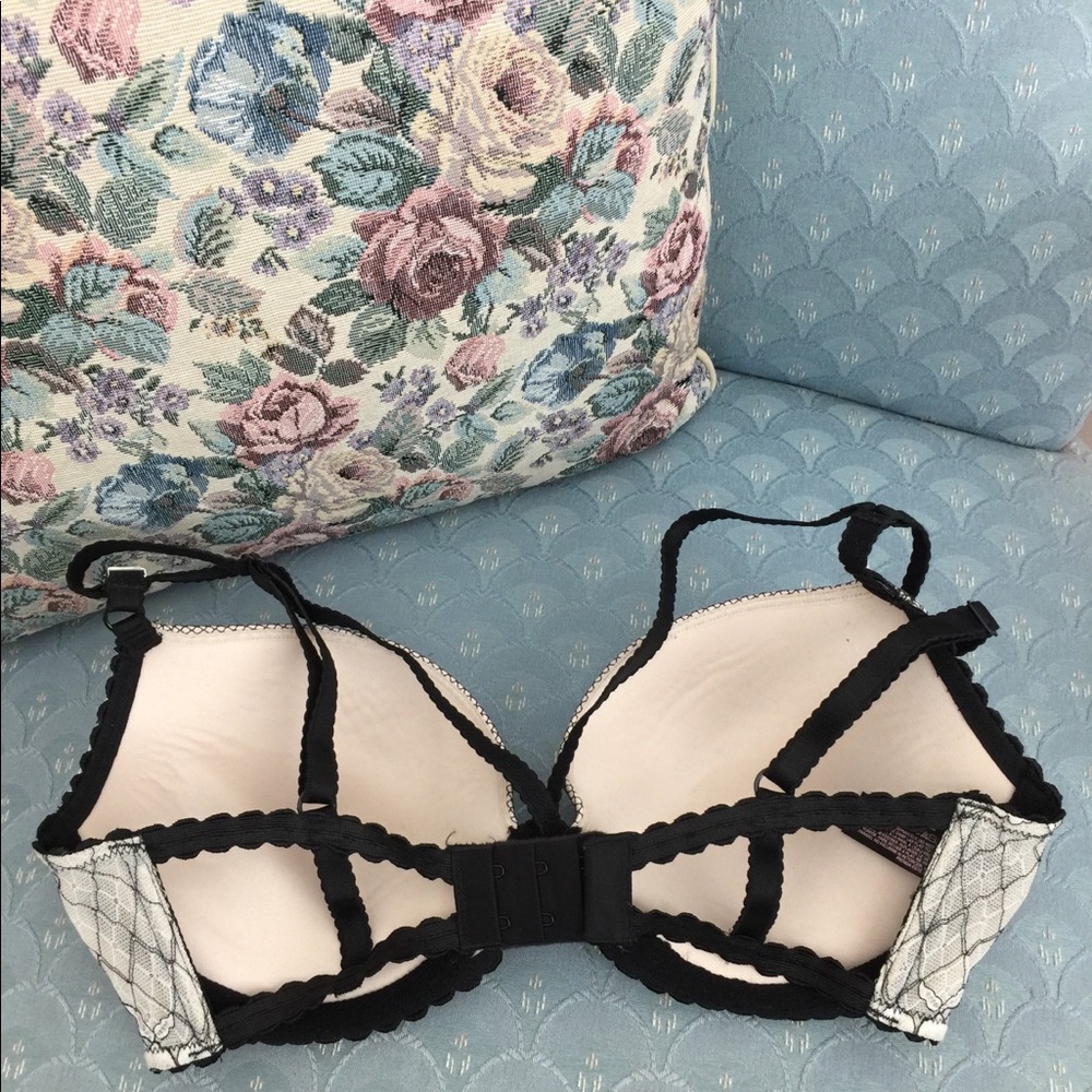 (NWOT) Victoria’s Secrets Black Lace Push-Up (34D) - Picture 6 of 8